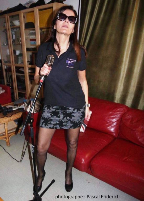 Pol Rdici M femme Noir présenté par la chanteuse Cathy Méli